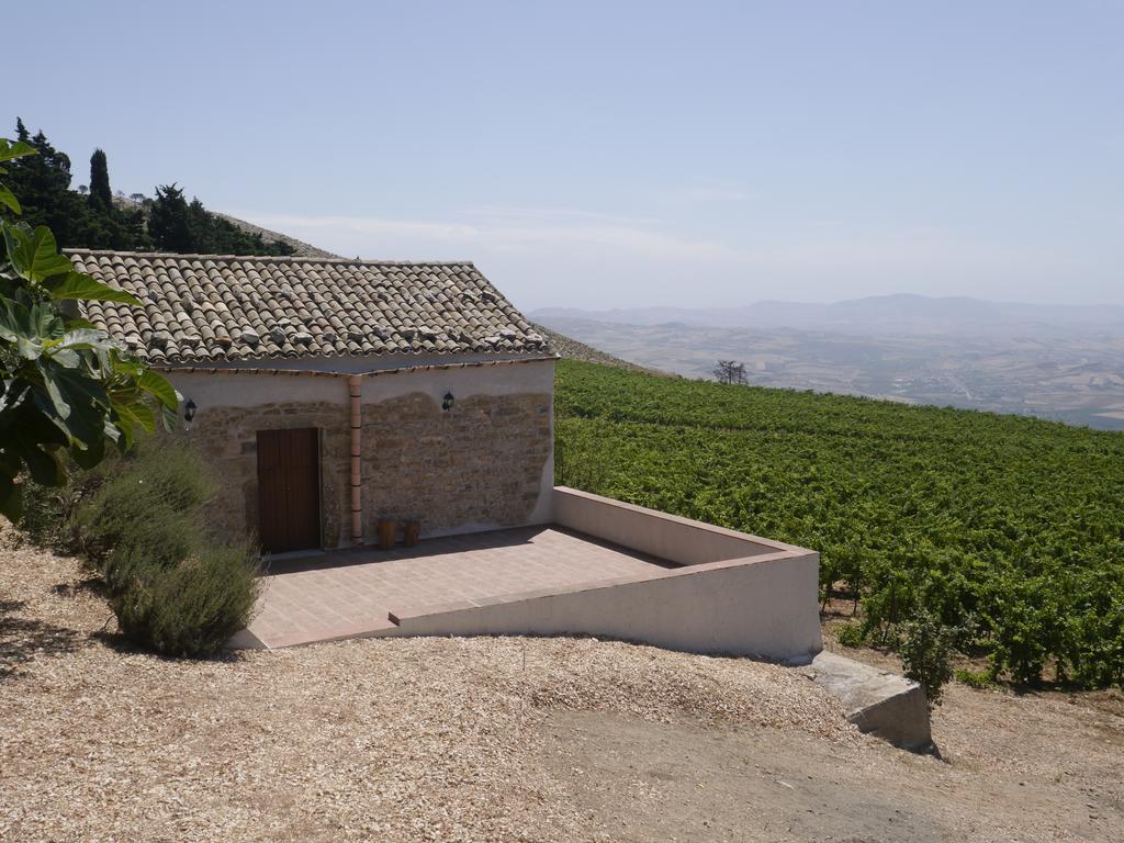 Casa Nel Vigneto Erice Guest House Exterior photo